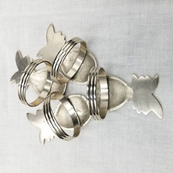 Pineapple Welcome Napkin Rings Silver Set of 4 New Home Housewarming Gift - Picture 6 of 6